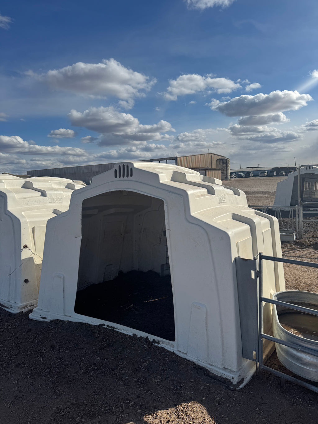 #DD2488 - Agriplastics and Calf-Tel Super Hutches and Fencing- TX